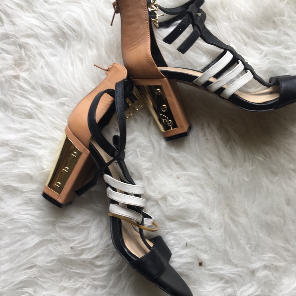 Jessica Simpson Creme And Gold Heels | Size 7.5 - Picture 4 of 8